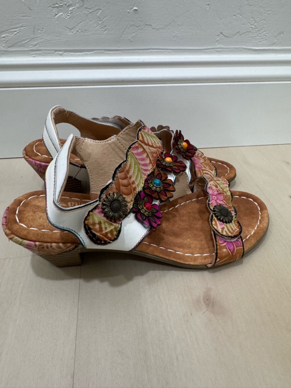 Spring Step White Multicolor Floral Leather Sandals - Picture 7 of 16